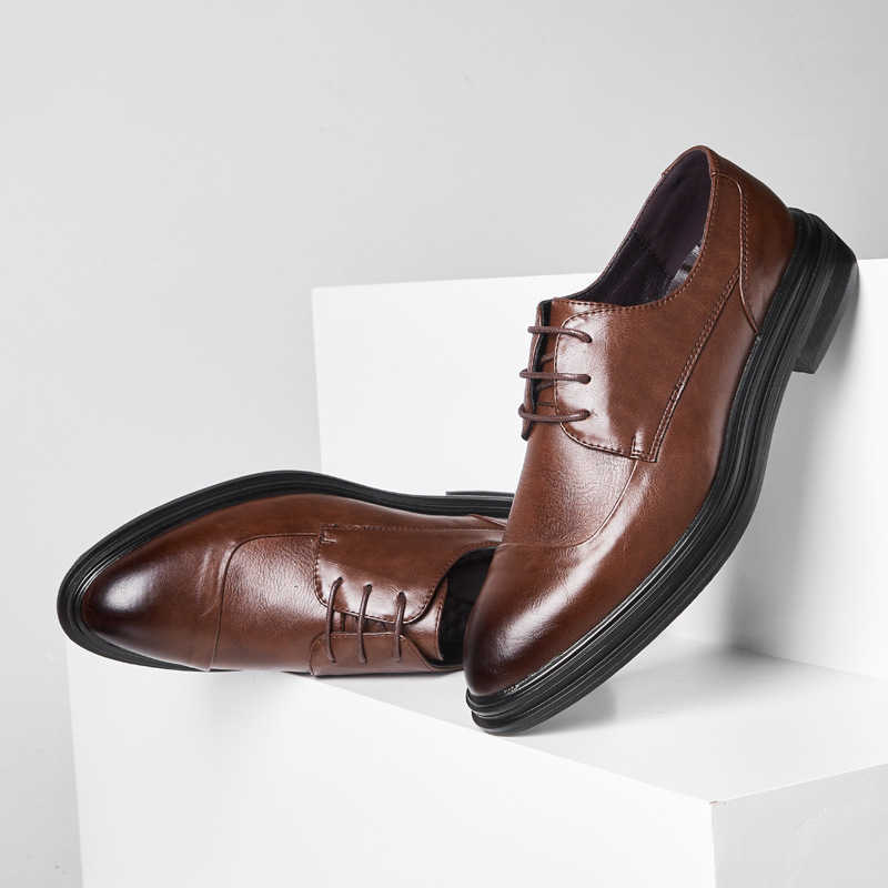 Men Dress Shoes New Mens Pointed Leather Casual Shoes Korean Fashion Dress Business Leather Shoes Mens Wedding Shoes 241009