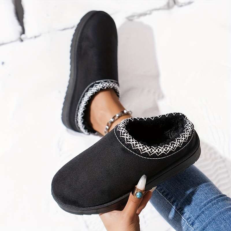 Warm and Comfortable Snow Boots Women: Soft, hot Plush, Non - slip Round Toes, Platform Soles. Great for Outdoor Activities During Cold Winter