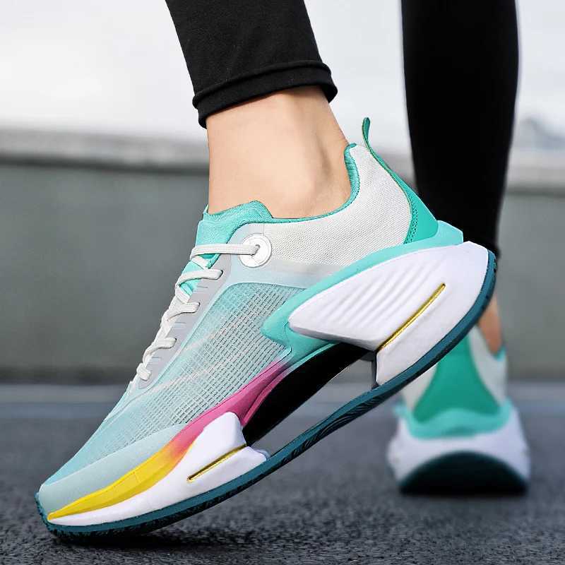 Running Shoes Mens Spring 2025 New Student Carbon Plate Running Shoes Lightweight Shock-absorbing Youth Sports ShoesC250411
