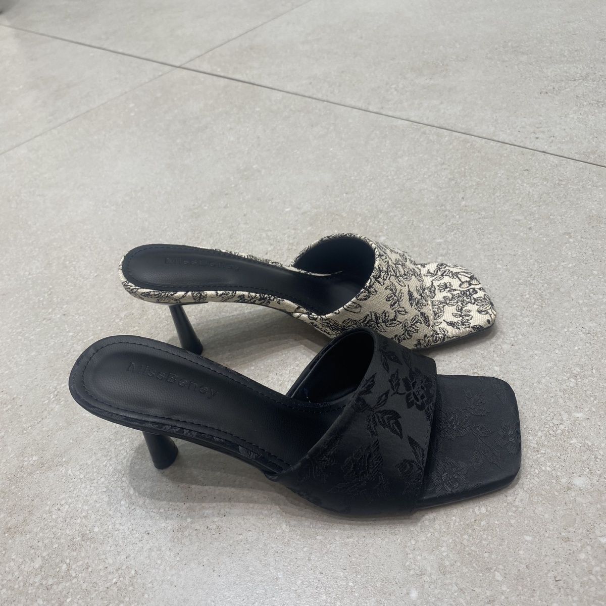 Chinese Style Embroidered Sandals For Women S Outerwear New Summer Super Hot Thick Heel Open Toe Flip Flop Ddmysheep Ddmysheep ddmythur