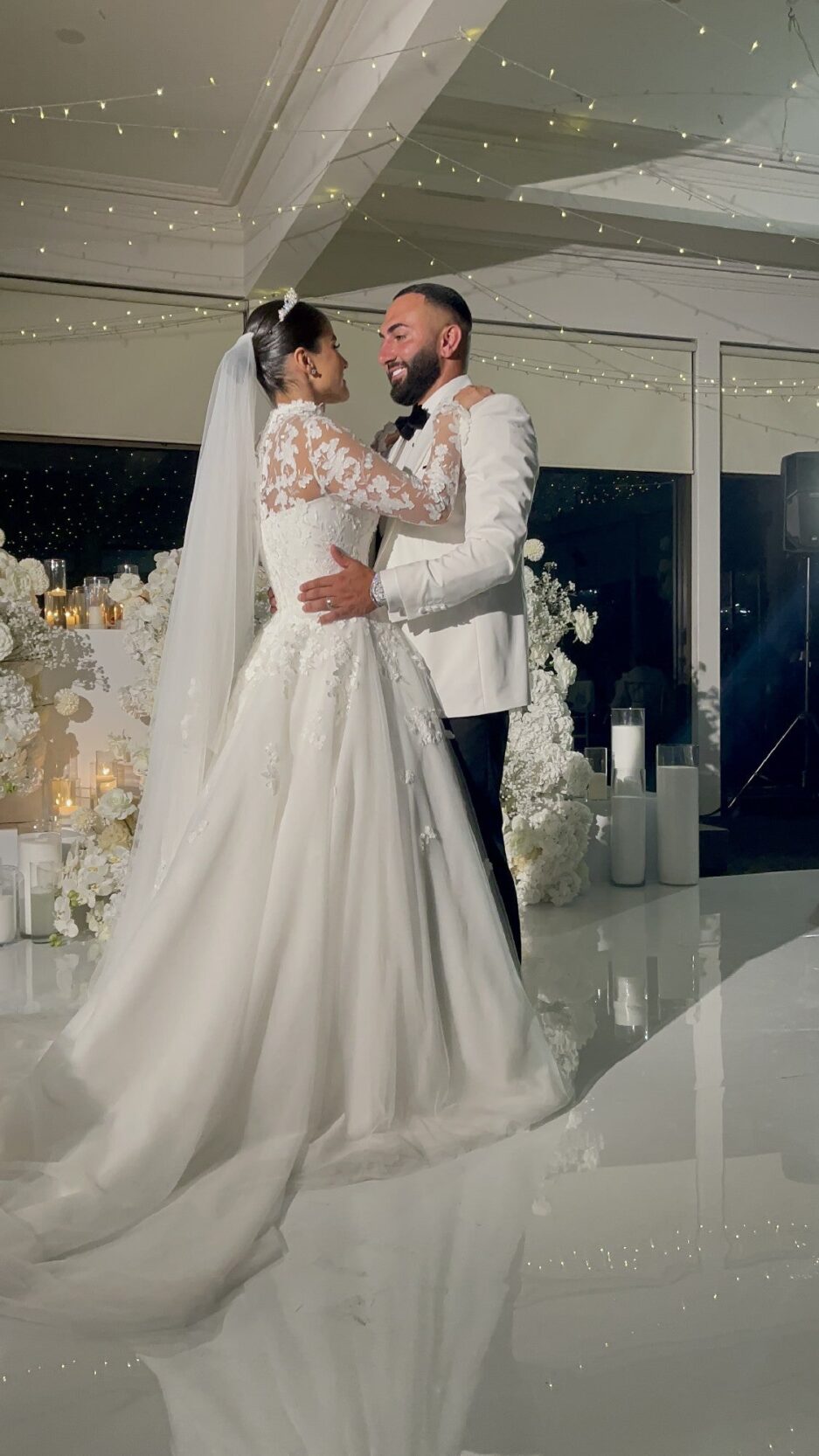 Gorgeous Mermaid Floral Lace Appliques Wedding Dresses with Detachable Train Off the Shoulder Castle Wedding Gowns 03
