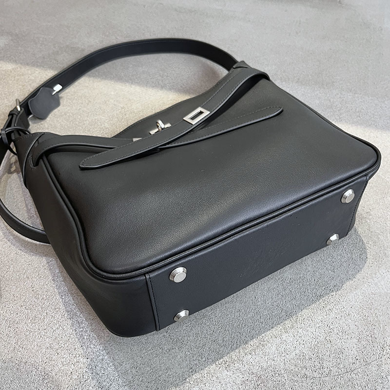 Top Layer Cowhide Underarm Design Women's Shoulder Bag Solid Color Handbag Genuine Leather Latest Style Genuine Leather