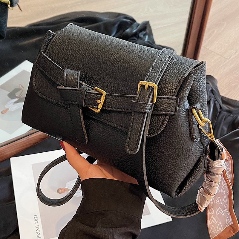 Shoulder Fashionable Women's Bag Brand Diagonal Cross Bag Retro PU Leather Casual Designer Travel Phone Handbag 2024 New Wallet smile
