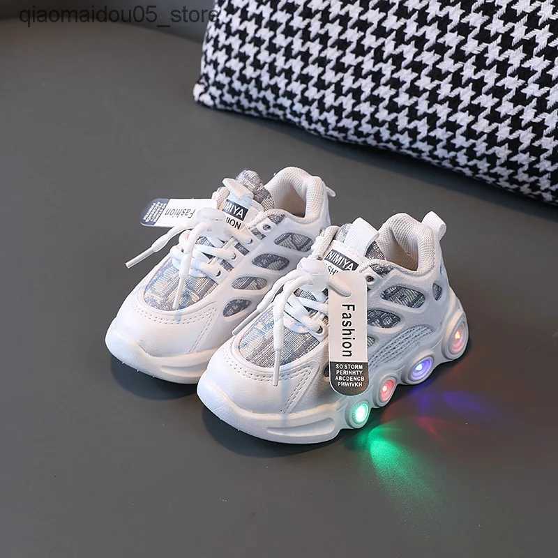 Sneakers Zapatillas LED Childrens Sports Shoes Autumn New Breathable Boys Casual Shoes Girls Tennis Shoes Running Shoes Childrens Shoes Zapatos Ni a Q