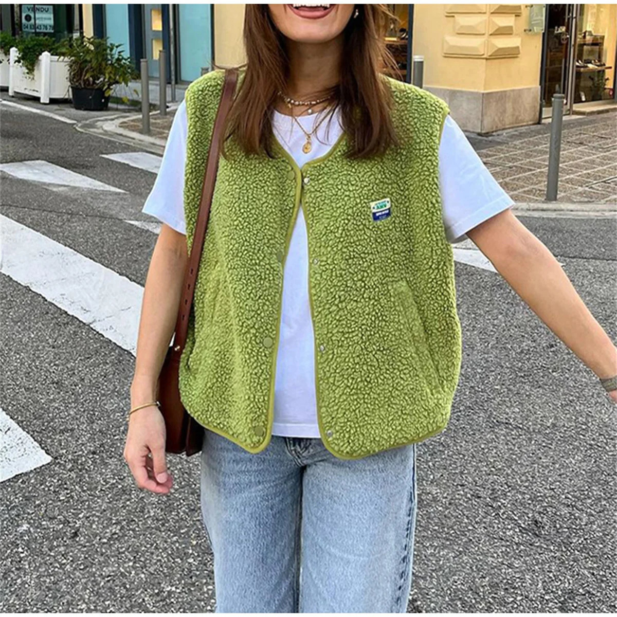 Womens fashion vest jacket 2024 autumn and winter V-neck solid single chest sleeveless jacket loose streetwear womens vest 241113