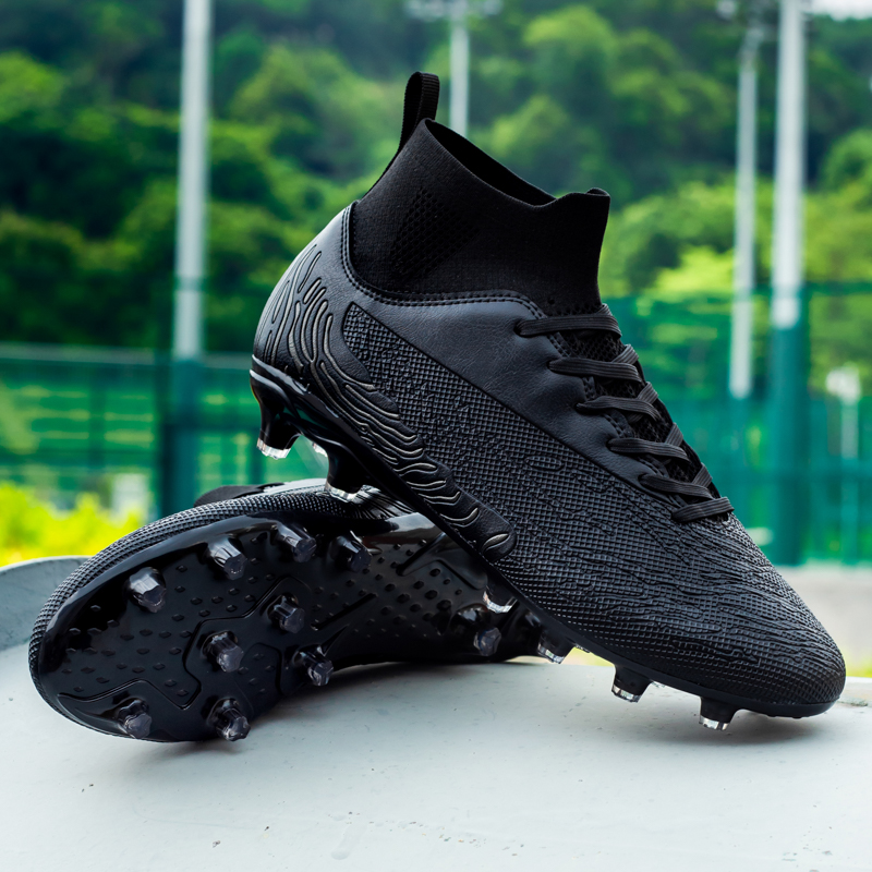 New Men's Soccer Shoes Training Football Boots Training Match Sport Sneakers High-top Ultra-light Non-slip Hot-selling Students