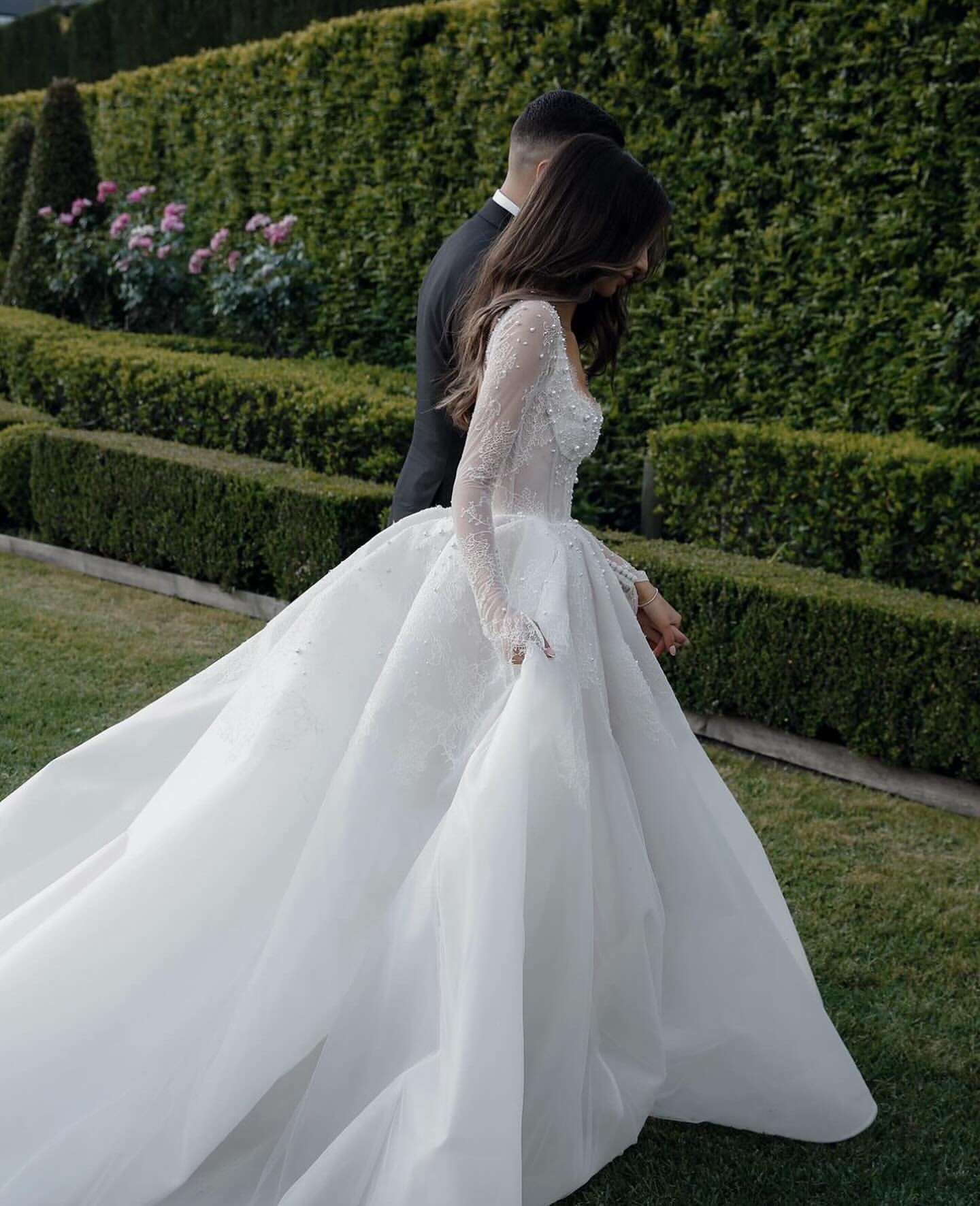 A E Dress For Bride Lace Long Sleeves Pearls Wedding Dresses Bridal Gowns Vestidos Novia Backless Country Robe De Mariage Bc19346 0219