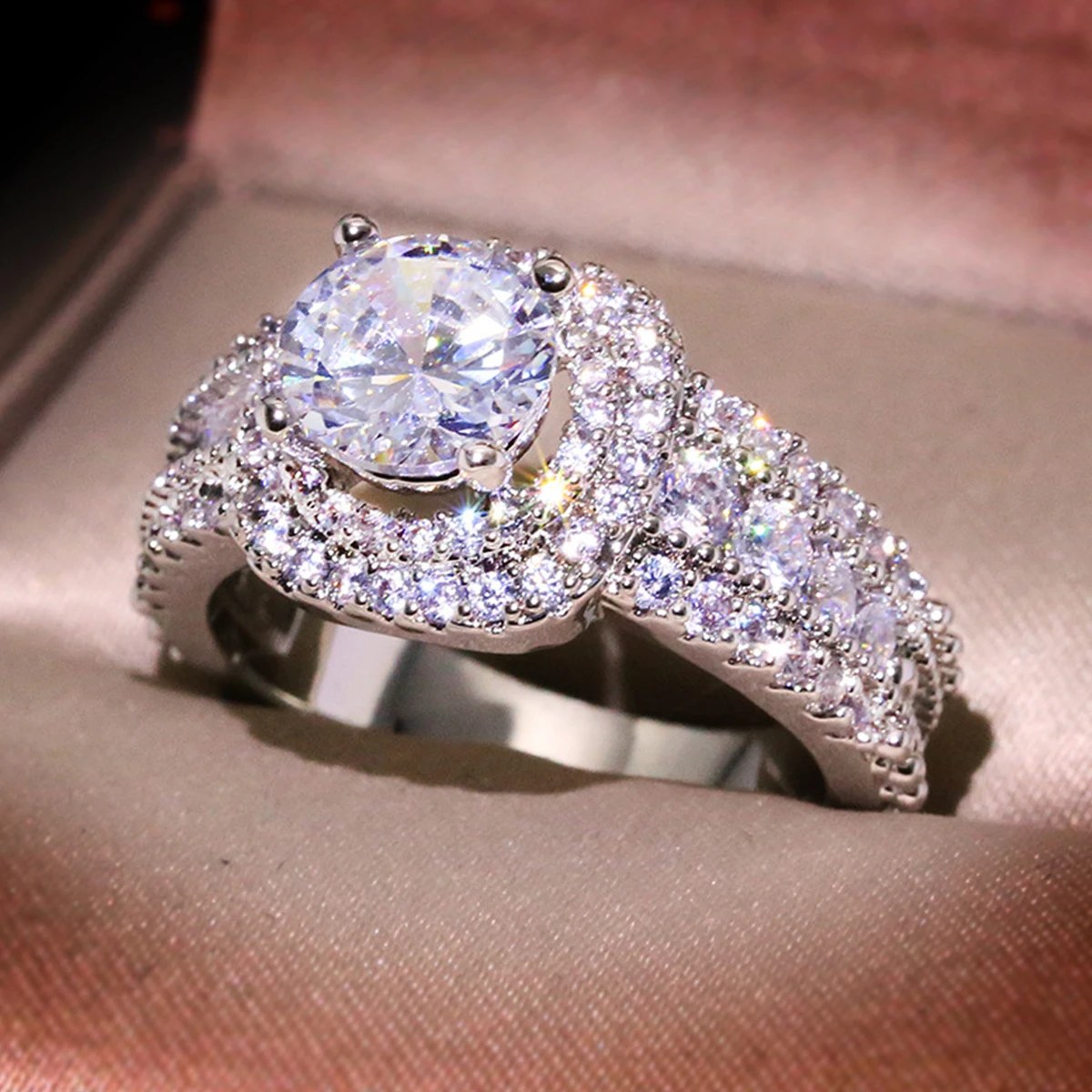 ddmysmile Ring With Women's Fashionable Bright Cubic Zirconia Engagement Ring Fashionable Wedding Party Jewelry Direct Gift Smile