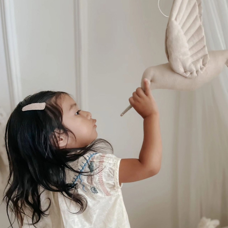 Creative wall hanging Hummingbird Swan Plush Stuffed Doll fabric family bedroom Nursery room decor hanging ornaments baby pillow