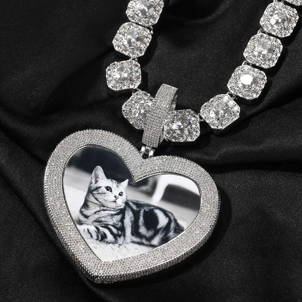 Top Quality Hip Hop New Big Love Heart Custom Photo Pendant Necklace Full Iced Out Diamond Diy Picture Memorial Jewelry Personalized Gift Bling Cz Sto