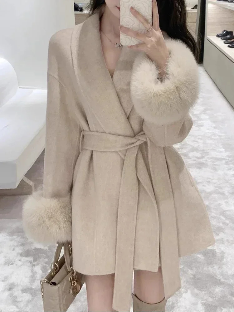 Elegant Winter Wool Coat For Women: Patchwork Vintage Warm Overcoat With Pockets