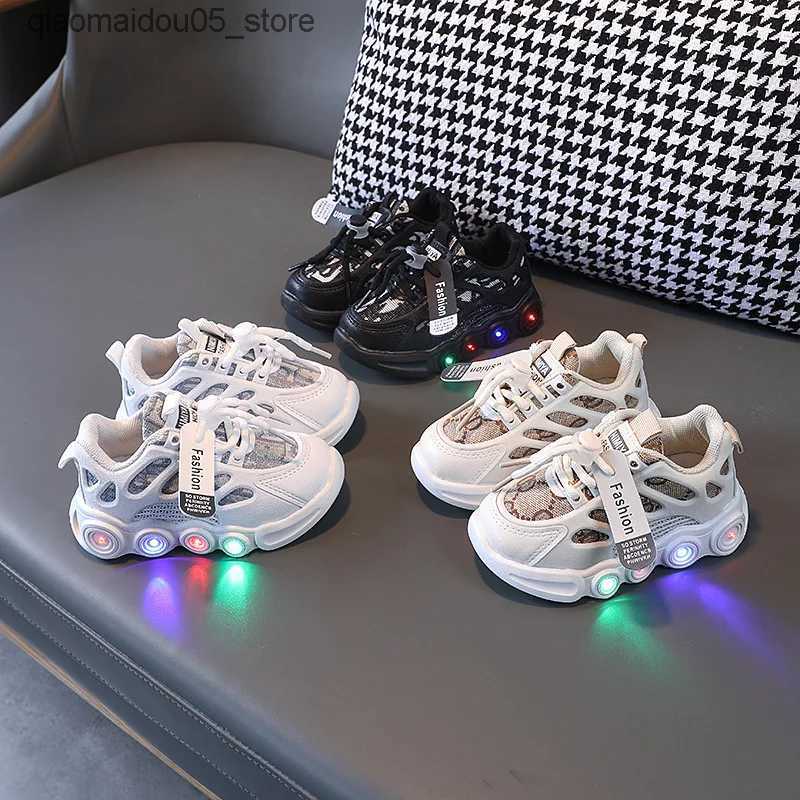 Sneakers Zapatillas LED Childrens Sports Shoes Autumn New Breathable Boys Casual Shoes Girls Tennis Shoes Running Shoes Childrens Shoes Zapatos Ni a Q