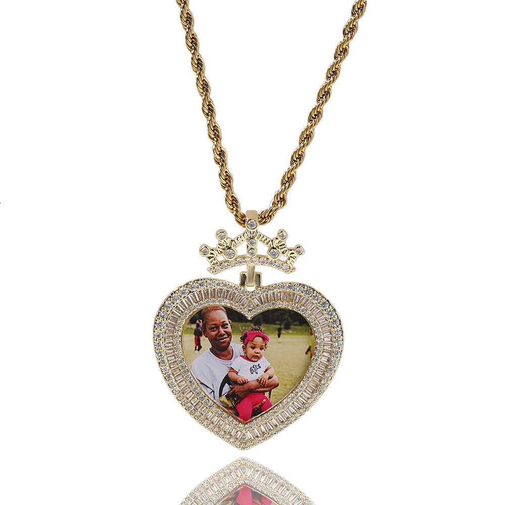 Crown Love Memory Photo Heart Frame Medal Pendant Necklace Top Quality Iced Out Cubic Zirconia Hip Hop Punk Custom Picture Personalized Bling Gemstone