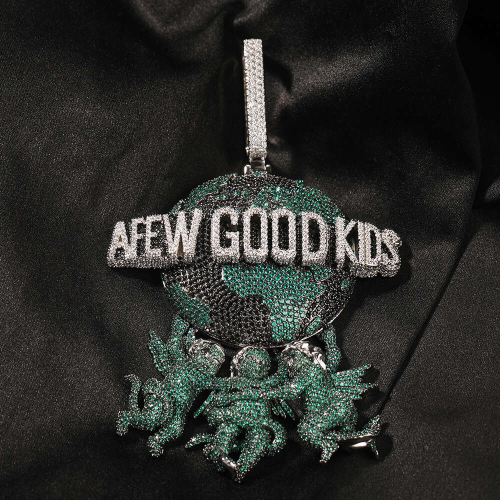 Top Quality Hip Hop Wolf Tide Hip Hop New Angel Earth Pendant Necklace Copper Set Colorful Cubic Zirconia Versatile Fashion Brand Metal Jewelry neckla