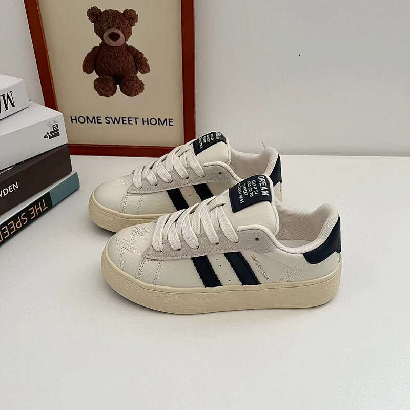 2024 Spring New Niche Design, Sporty White For Women, Students, Versatile Instagram Trendy Casual Board Shoes