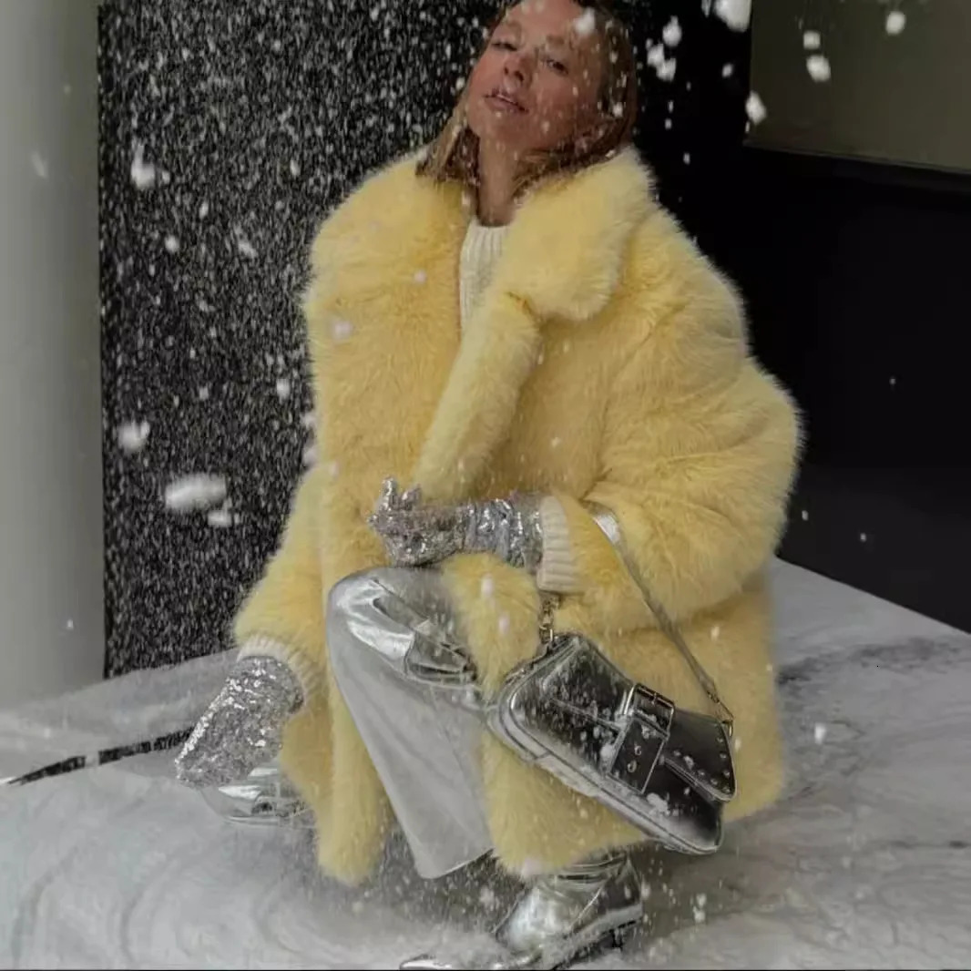 Autumn and winter thick warm artificial fur coat medium length fox fur coat casual high-quality fluffy jacket Abrigos De Peluche De Mujer 241112