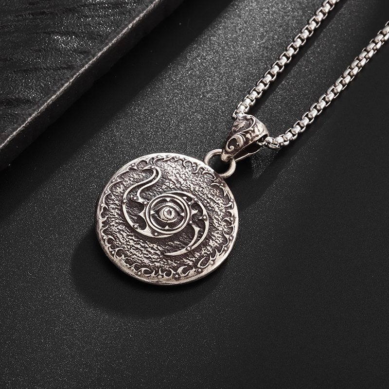 Gothic Spinning Hell Devil Eye Pendant Necklace for Men and Women Punk Theme Party Jewelry Accessories