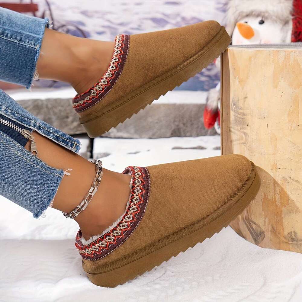 Warm and Comfortable Snow Boots Women: Soft, hot Plush, Non - slip Round Toes, Platform Soles. Great for Outdoor Activities During Cold Winter