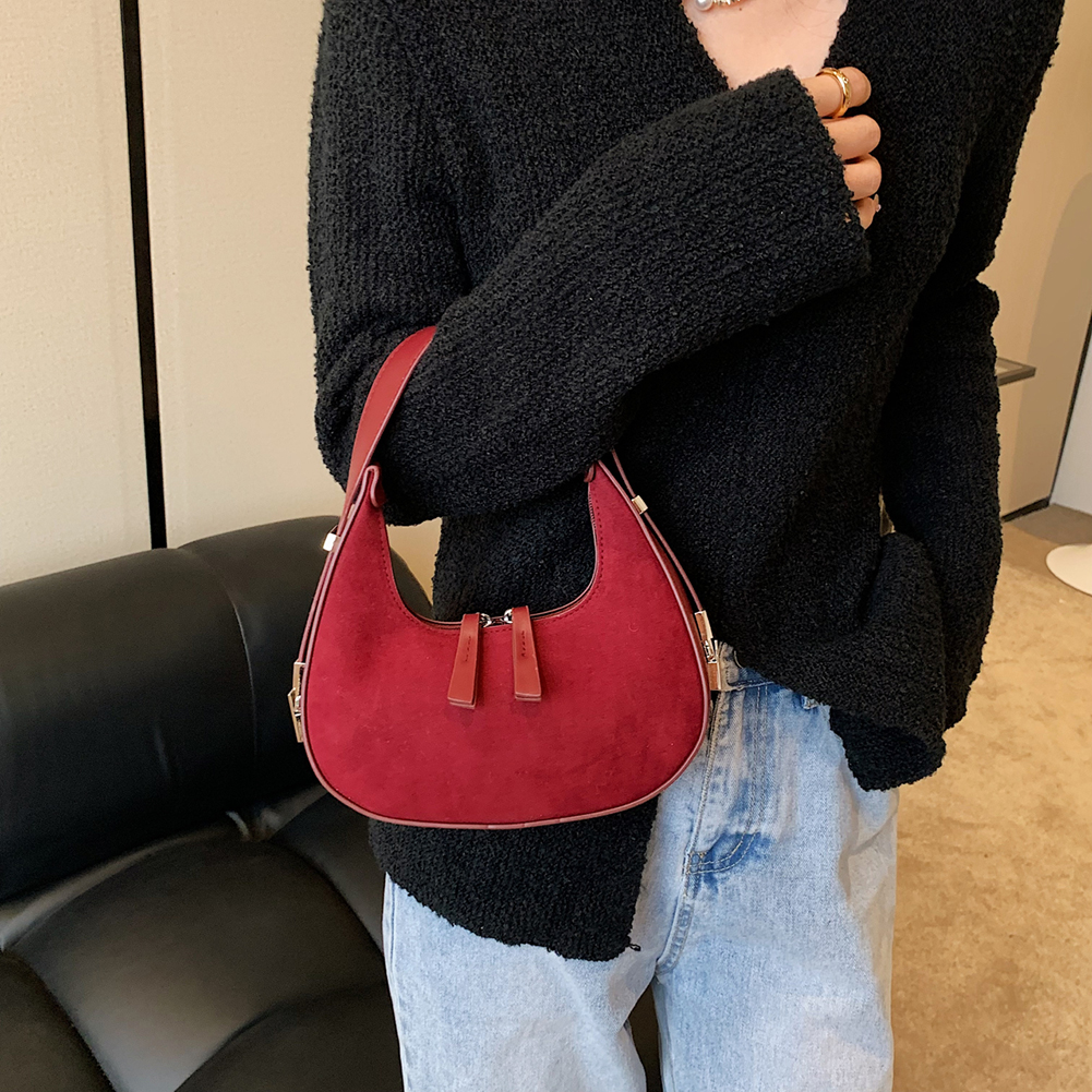 Vintage Faux Suede Shoulder Bag for Women's Fashion Simple Solid PU Handbag Woman Designer Plush Armpit Hobo Ladies Winter Purse