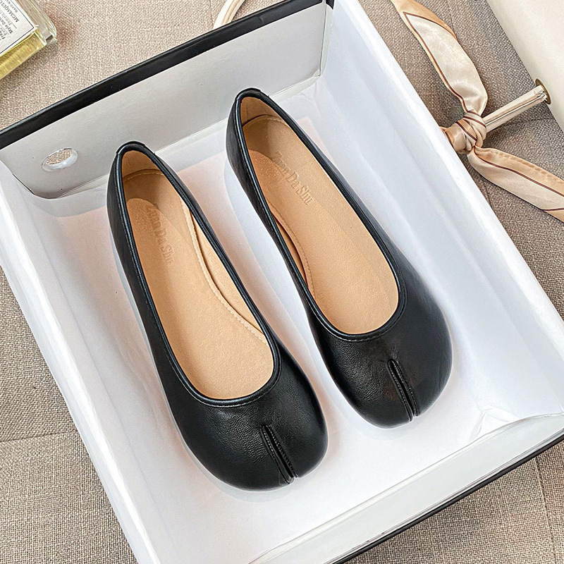 Pig's hoof shoes, cowhide split toe shoes, women's summer flat bottomed shallow mouth single shoes, ballet horse's hoof shoes, Ashige, 