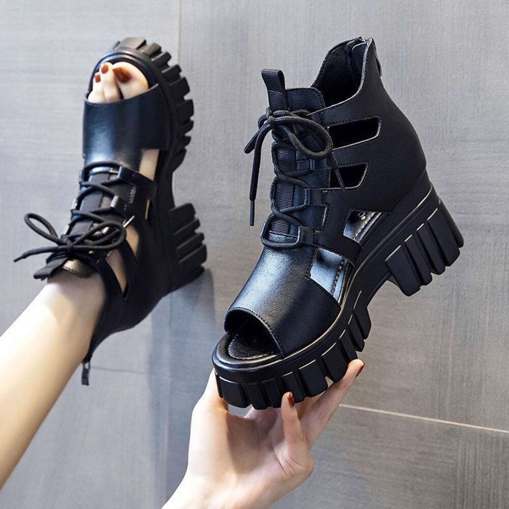 Summer Hollow Breathable Roman Sandals For Women 2024 New Versatile High Thick Sole Cool Slope Heel Matsuke Shoes