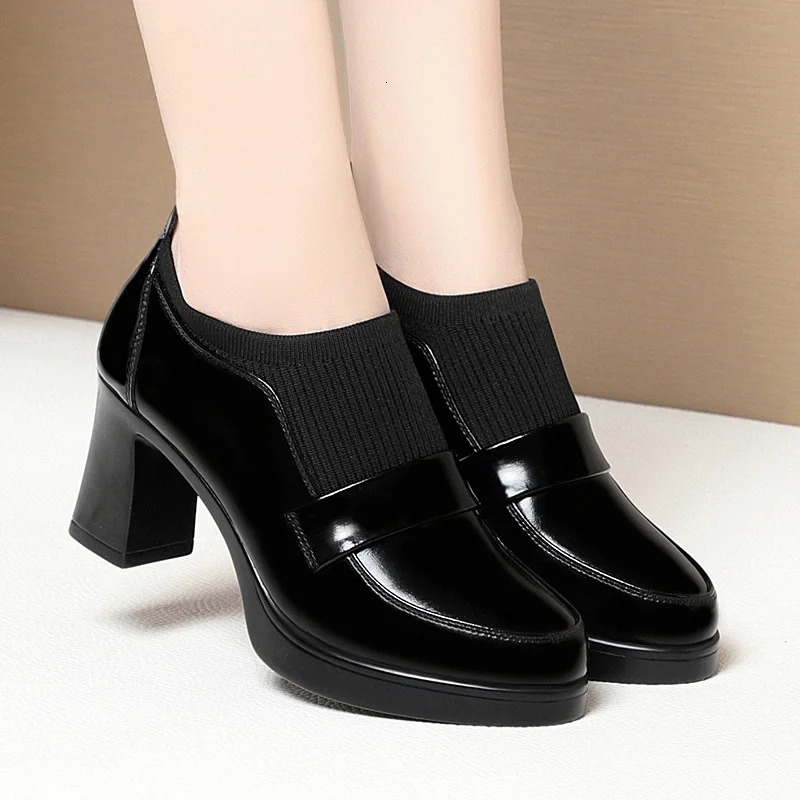 Womens One Pedal Loafer High Heel Soft Leather Shoes 2024 Thick Bottom British Style Elastic Mouth Chunky Heel Shoes 241112