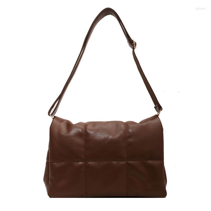 2025 NEW Totes Foreign Trade Women's Bag Large Capacity Cotton Coat Female Autumn And Winter Fashion Retro Rhombus Embroidery Thread Shoulder zha