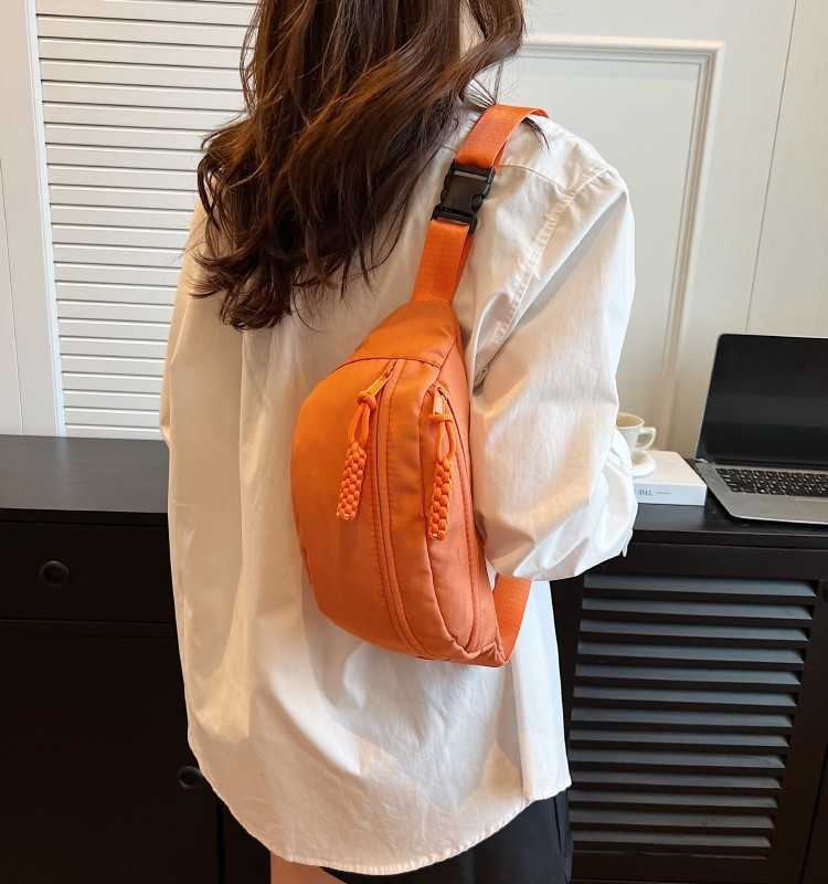 Mobile waist bag, simple trendy brand men's chest bag, lightweight single shoulder small backpack, women's casual sports crossbody bag