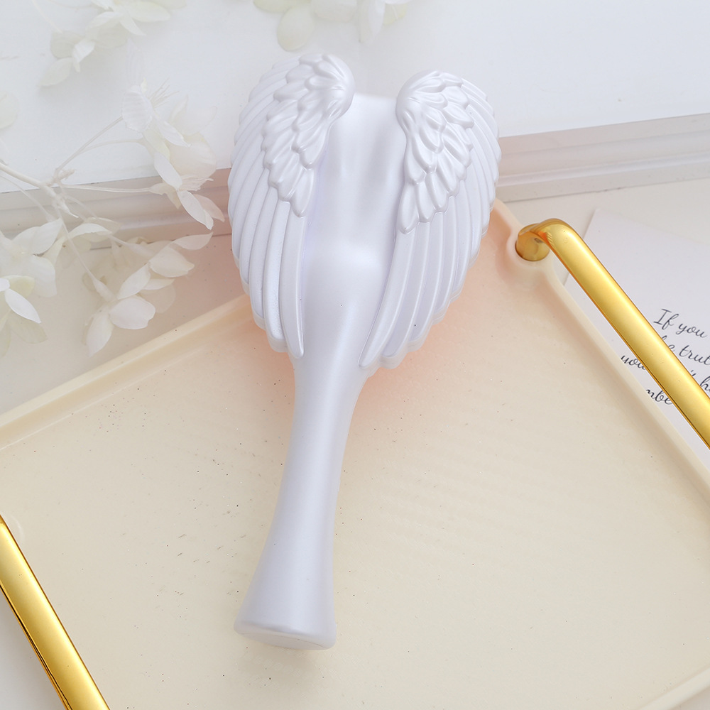 Highly Detailed Creative Angel Wing Hair Combs - Chic & Convenient Beauty Tools