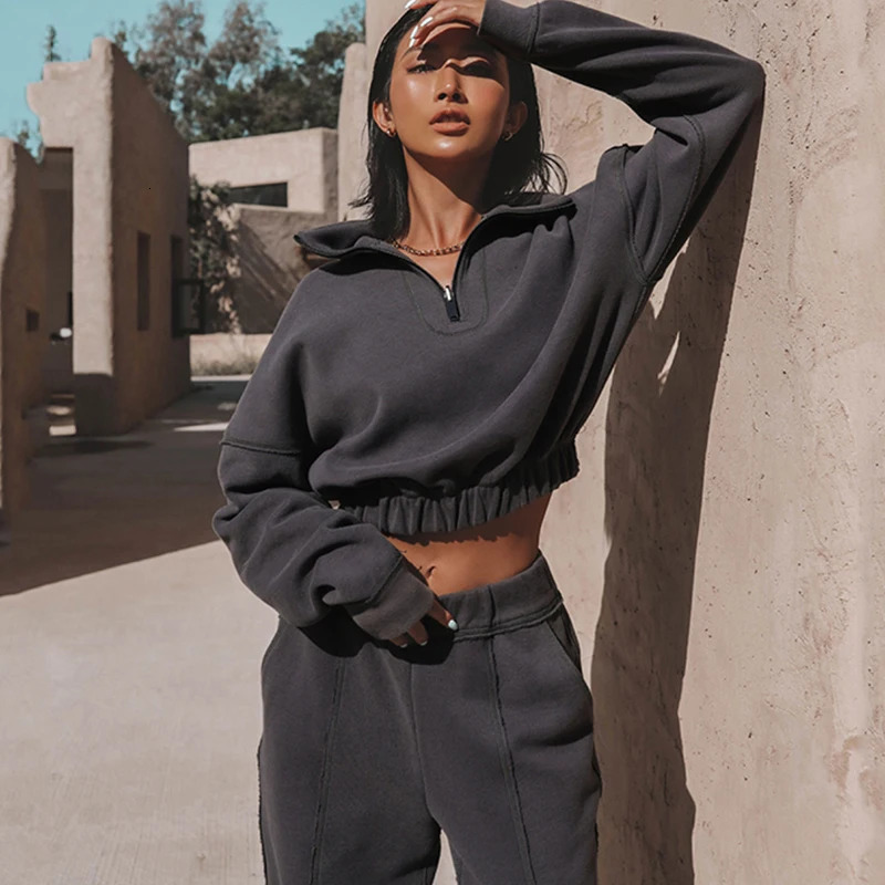 Womens two-piece autumn and winter womens sports warm suit casual oversized polo zipper sports shirt and jogging pants track and field clothes 241113