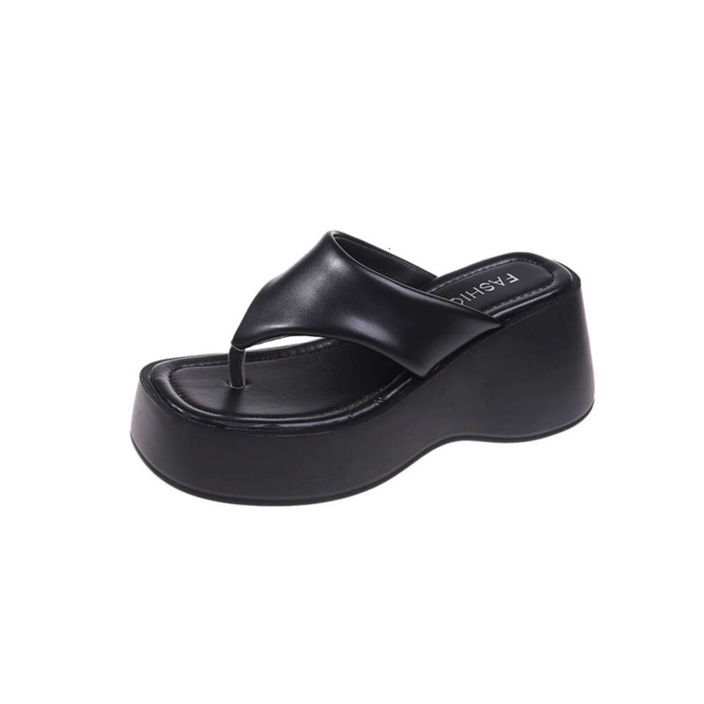 Thick Raised Sandals for Women to Wear Outside in Summer, Sponge Cake Soled Herringbone Slippers, 2024 New Clip on Anti Slip Beach Shoes ddmythur