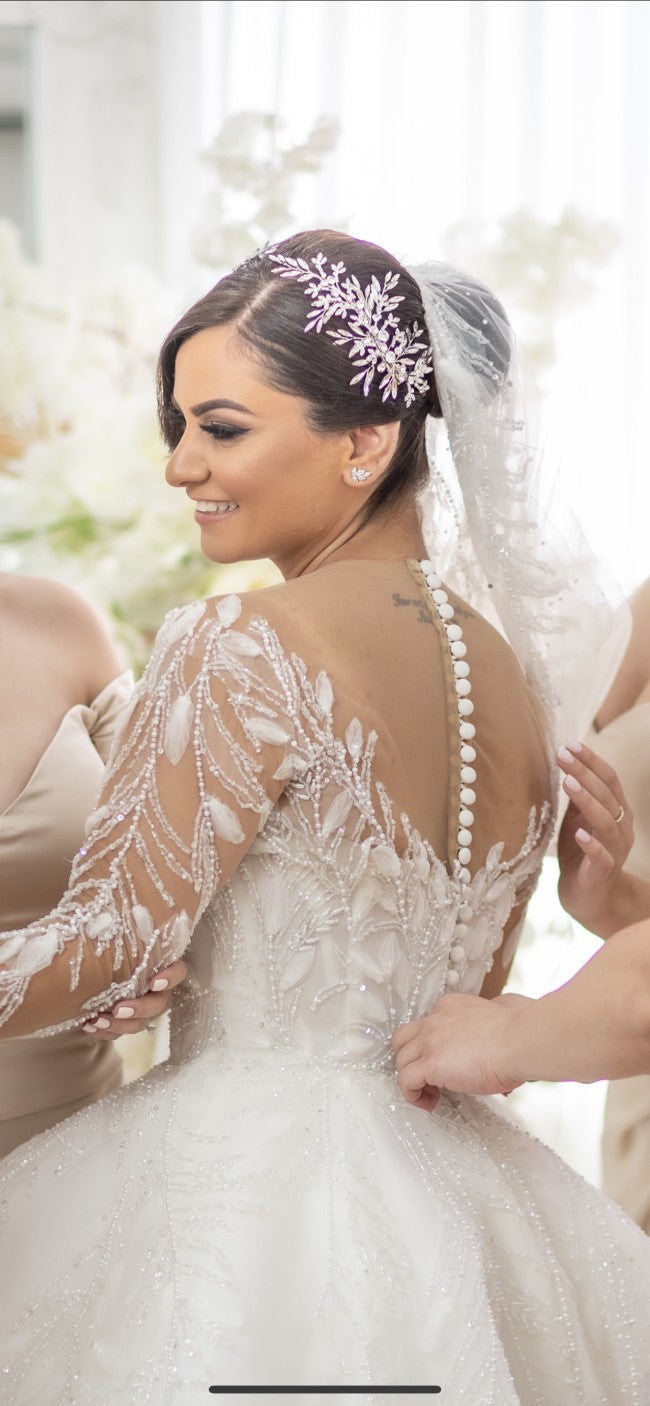 Illusion Long Sleeves Beading Wedding Dress A Line Jewel Neck Bridal Gowns Appliques Lace Brides Dress for Women Vestidos De Noiva