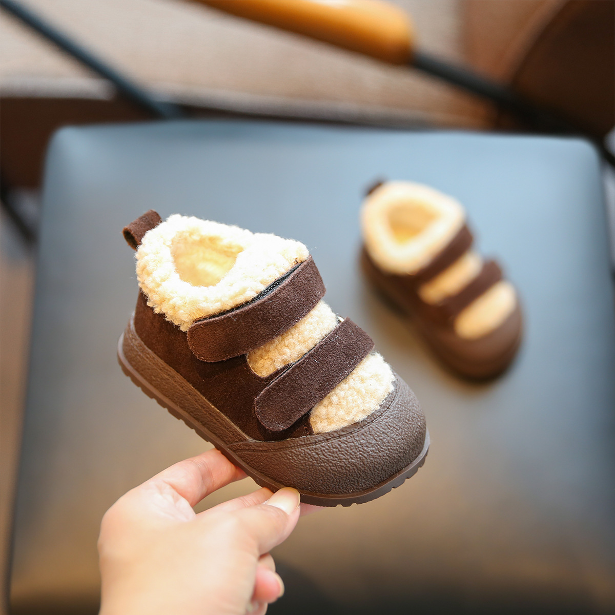 Children's sports plush winter children's cotton girls' lamb wool warm baby soft soled walking boys' shoes, free shipping dh910320