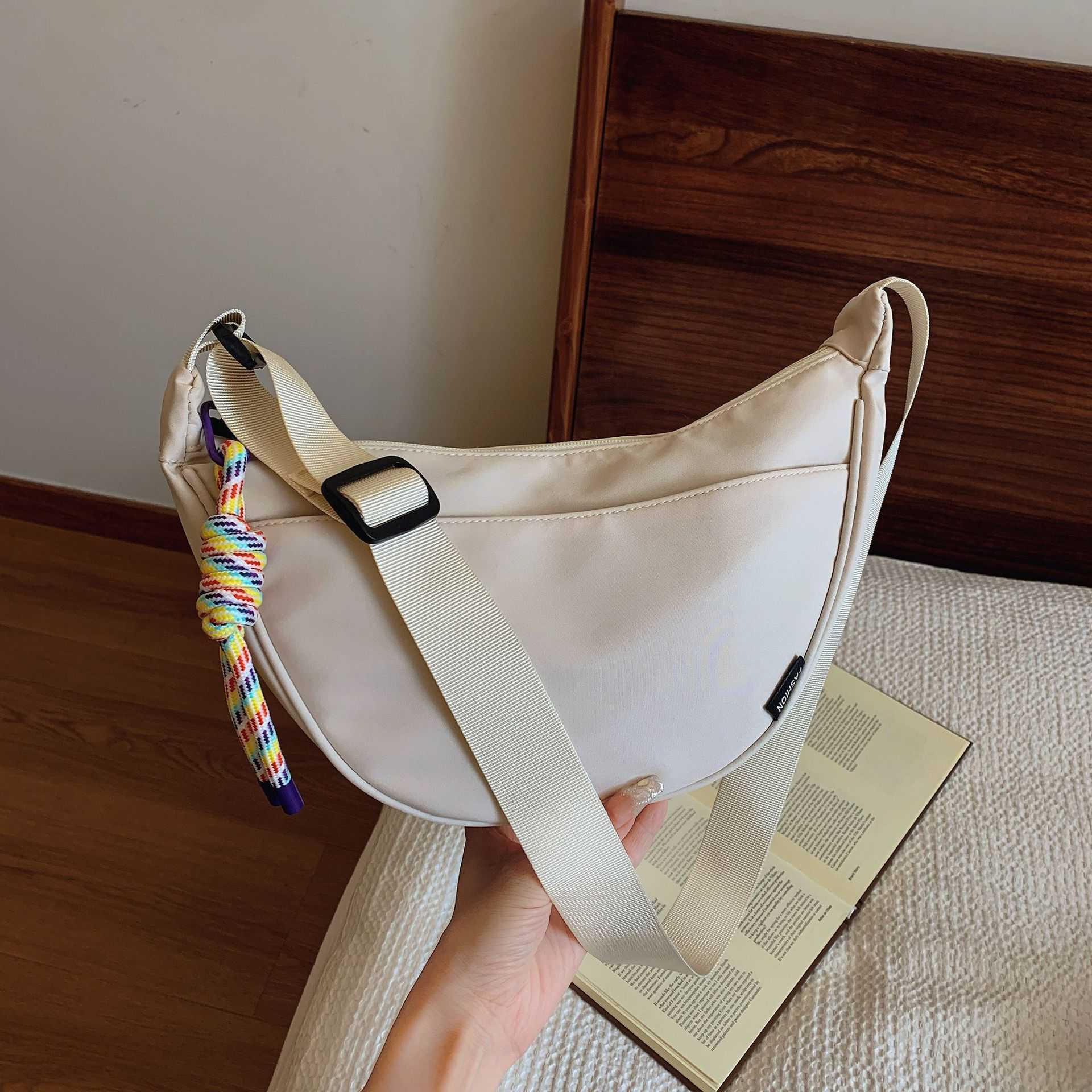 Casual bag, female trend, large capacity, new fashion, summer single shoulder crossbody bag, minimalist fabric bag, dumpling bag