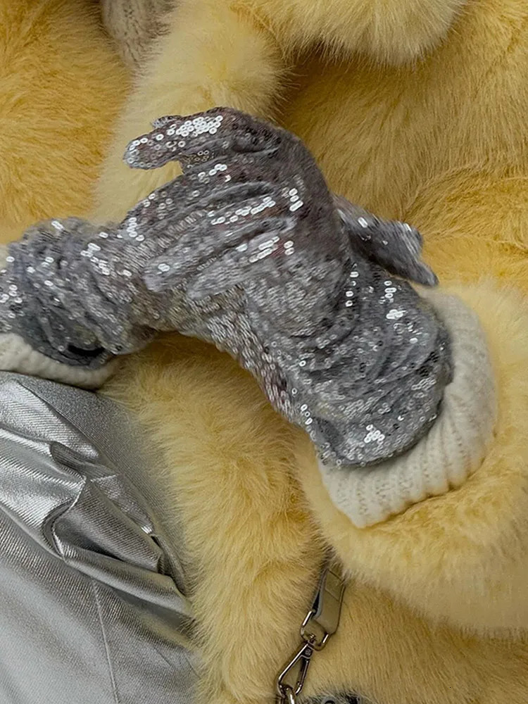 Medium length womens fur coat set with loose neckline imitating fox fur coat warm soft thick winter social fur coat 241112