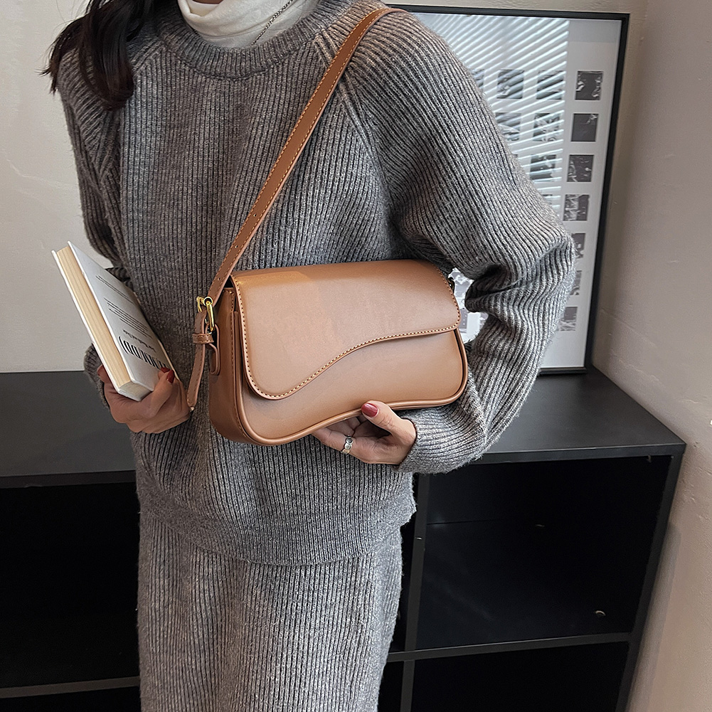 Vintage Leather Crossbody Bags for Women 2023 Brand Designer Female Small Flap Shoulder Underarm Bag Armpit Handbags and Purses