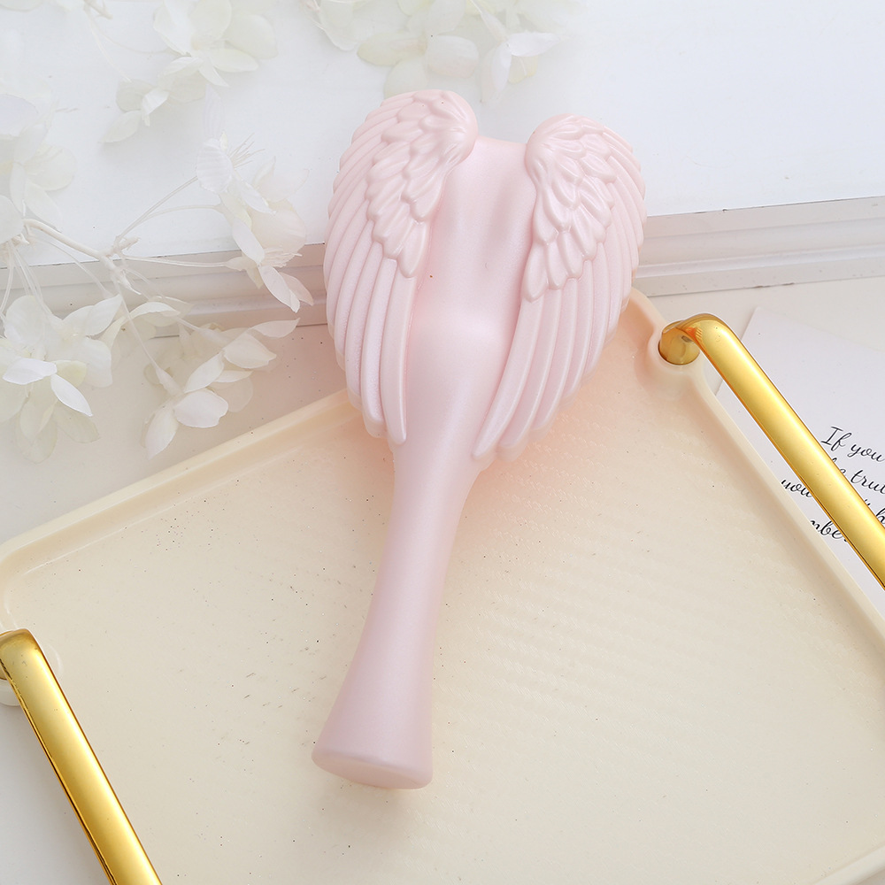 Highly Detailed Creative Angel Wing Hair Combs - Chic & Convenient Beauty Tools