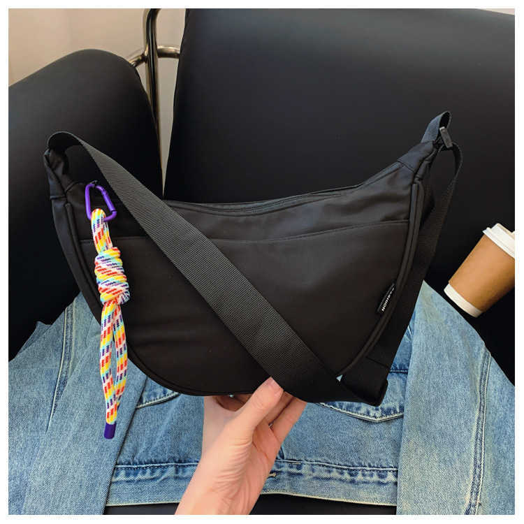 Casual bag, female trend, large capacity, new fashion, summer single shoulder crossbody bag, minimalist fabric bag, dumpling bag