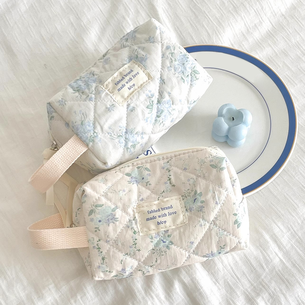 Checkered Floral Women Quilted Makeup Bag Large Travel Organizer Lightweight Portable Cosmetic Storage Bag Lady Makeup Bag Purse smile