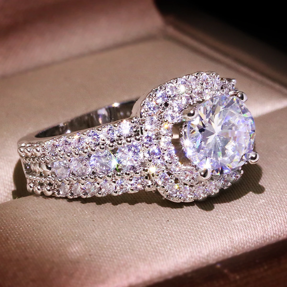 ddmysmile Ring With Women's Fashionable Bright Cubic Zirconia Engagement Ring Fashionable Wedding Party Jewelry Direct Gift Smile