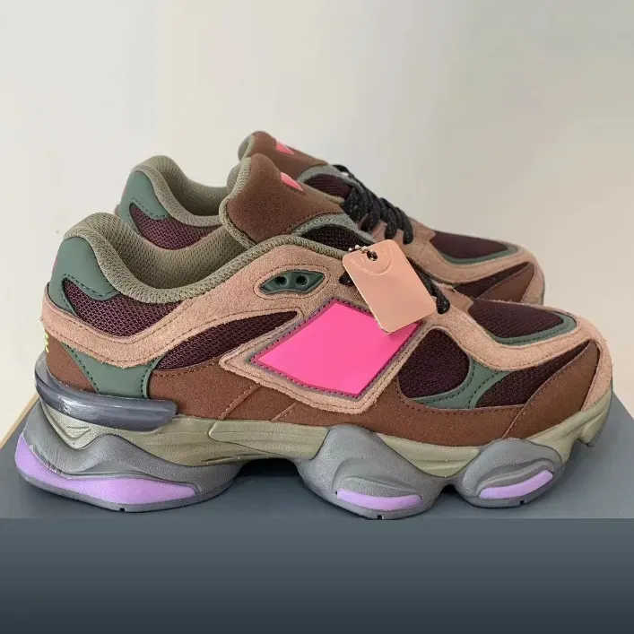 Designer New 9060S Triple 2002R Shoes Running Trainers Black Green Casablanca Vintage Chaussure Sneakers Mushroom Bricks Pack Phantom Sports