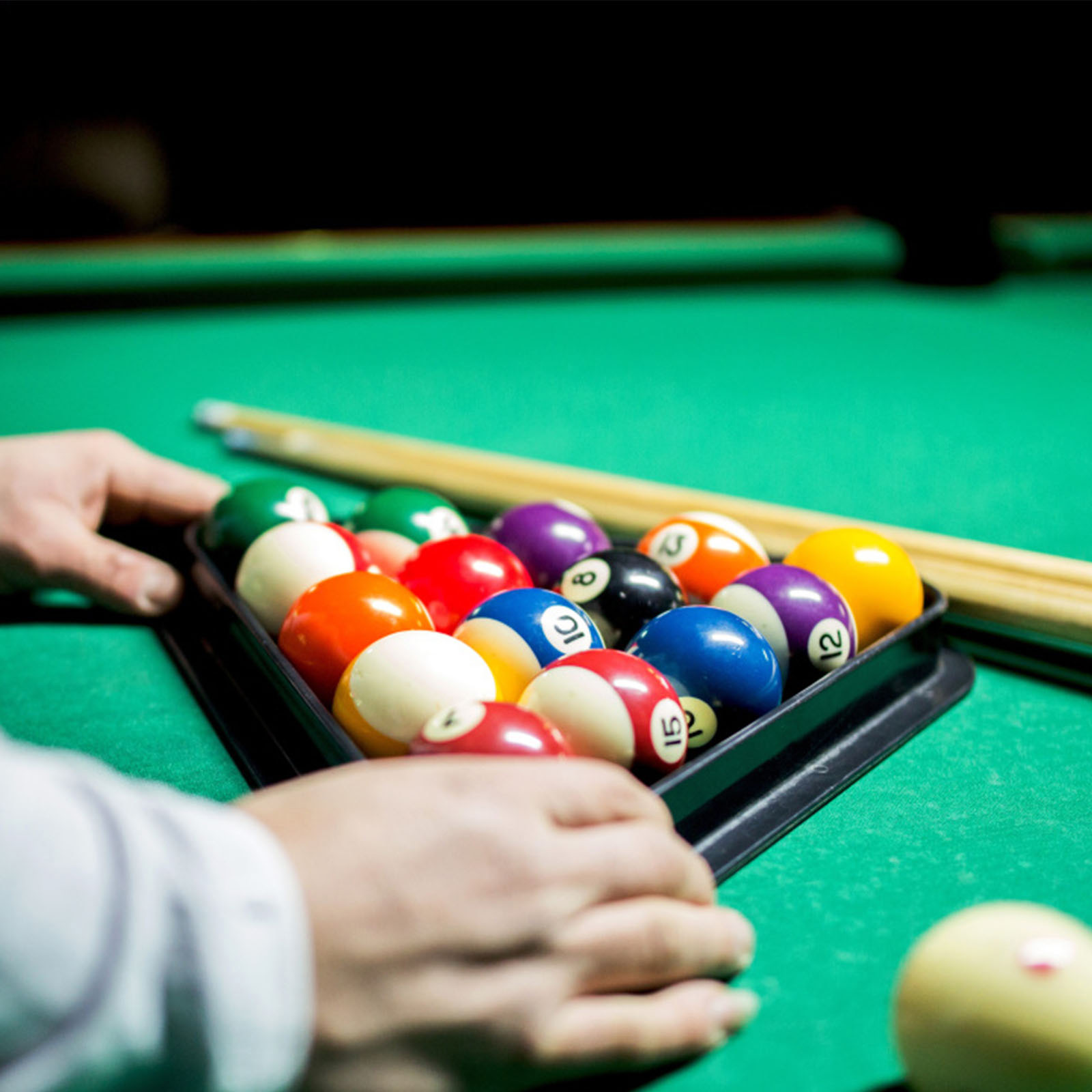 Plastic Billiard Ball Rack Set 8-Ball Triangle Ball Rack 9-Ball Diamond Rack Set Table Pool Balls Racks Pool Table