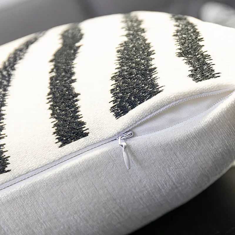 30x50/45x45cm lightweight luxury pendant cover made of embroidered box zebra pattern black and white Gis Nordic cushion cover M241113