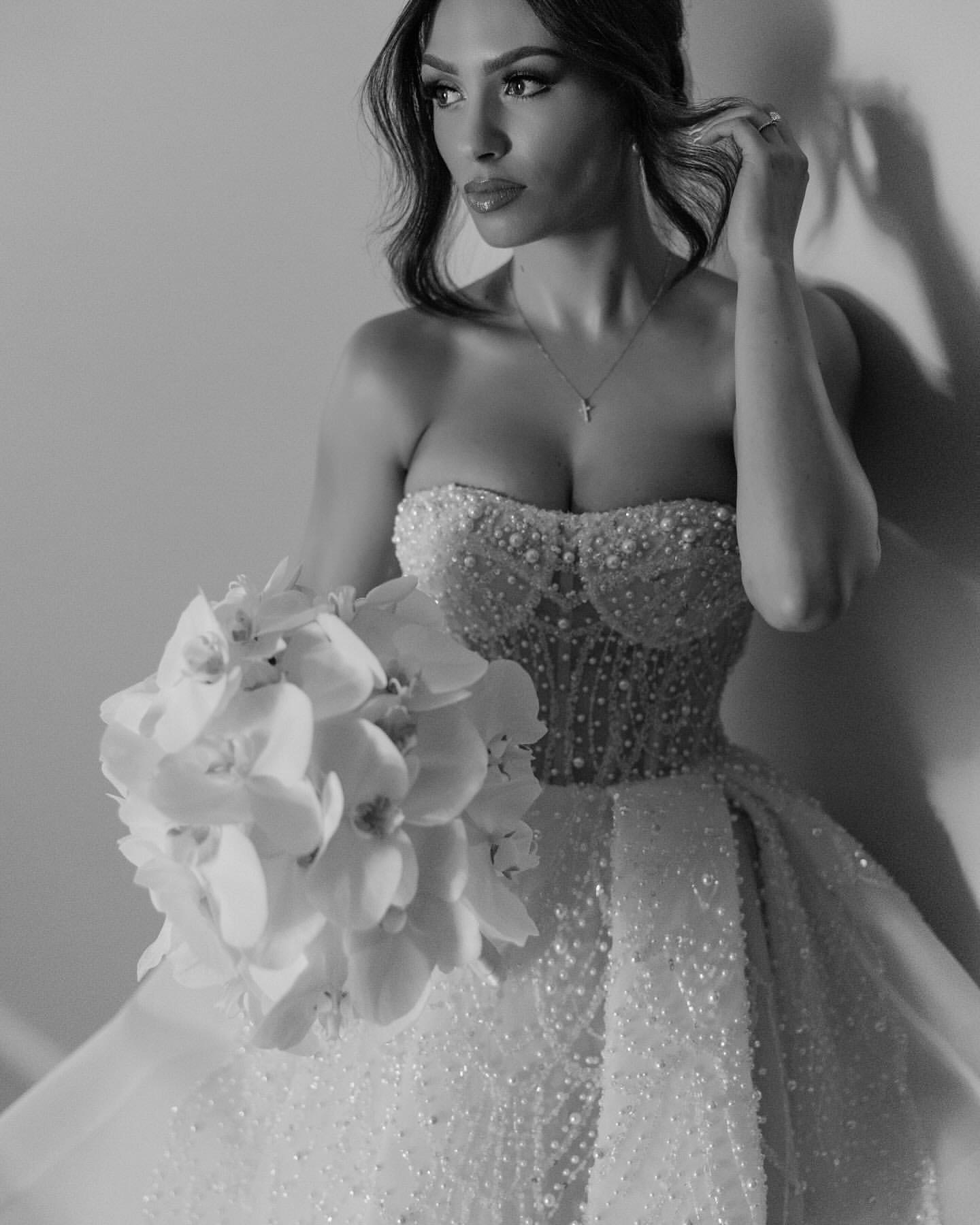 Boho A Line Dress For Bride Beaded Pearls Sweetheart Wedding Dresses Bridal Gowns Vestidos Novia Split Backless Country Robe De Mariage 0515