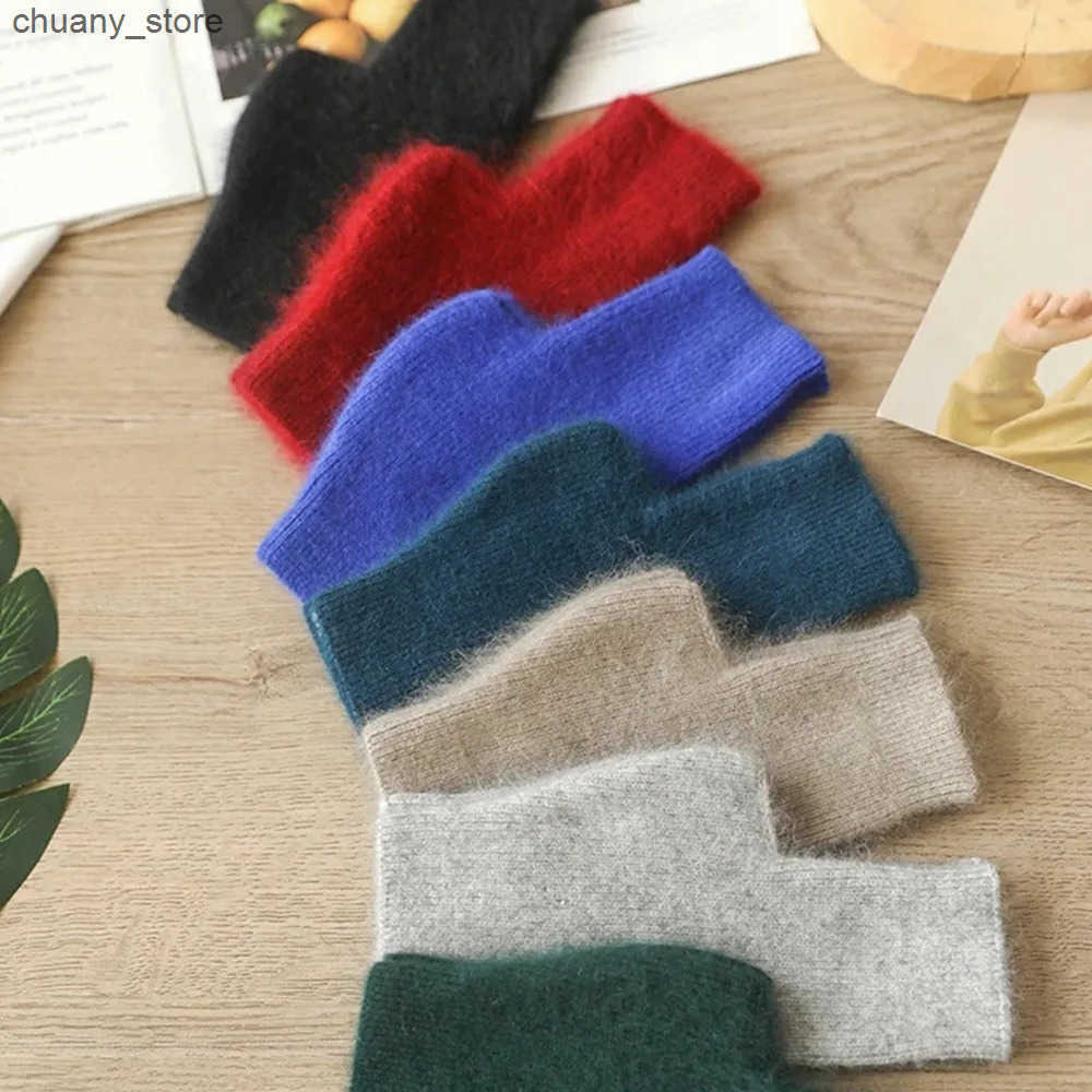 Fingerless Gloves Mink Cashmere Gloves Autumn Winter Women Girl Gloves Fingerless Warm Knitted Wool Mitten Wrist Length Thumb Hole Mitts Fashion L2409