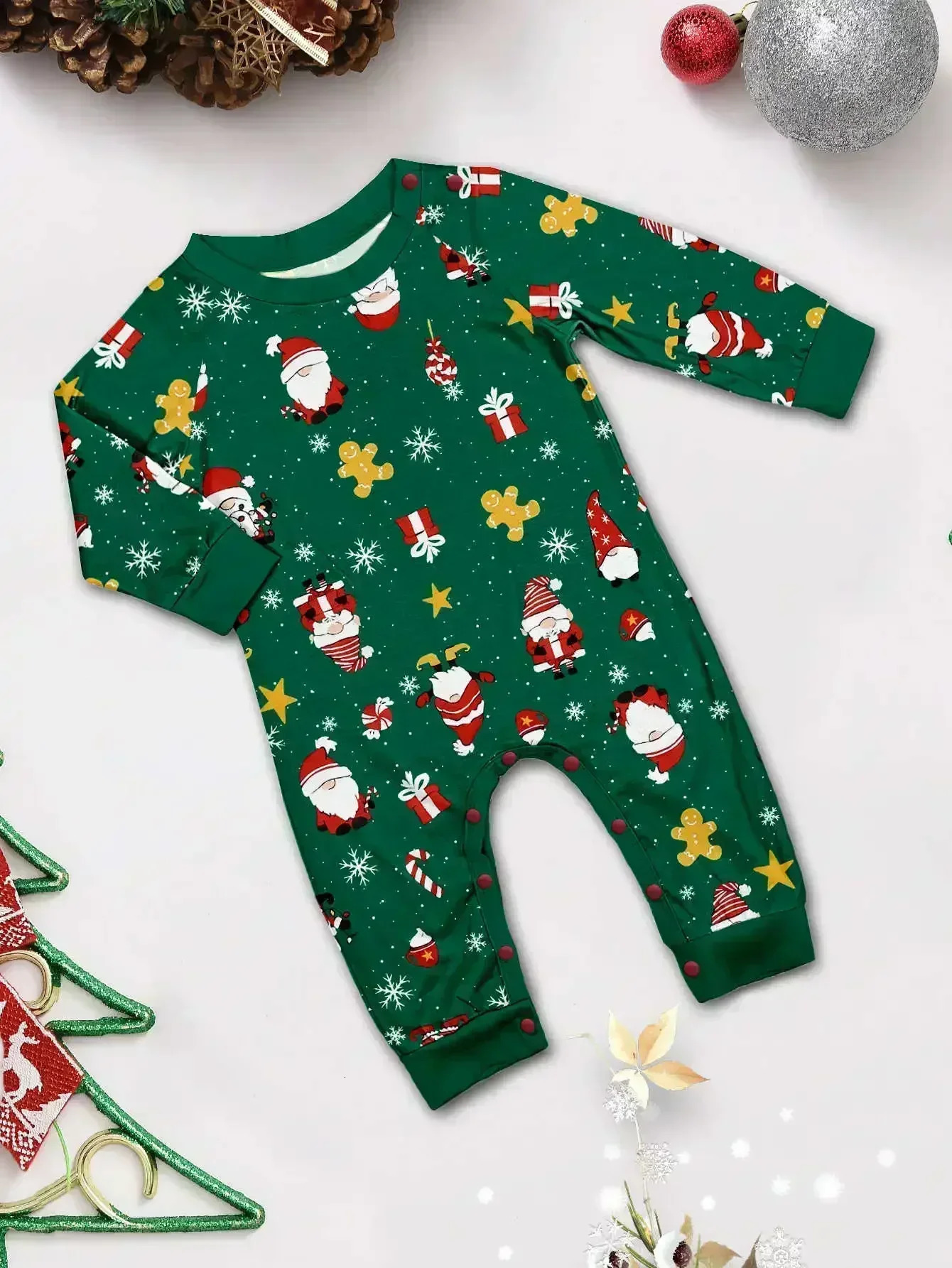 Xmas Gift Family Matching Outfits Green Allover Print Parent-child Christmas Pajamas Set Baby Boys Girls Costumes Party Pyjamas 241112