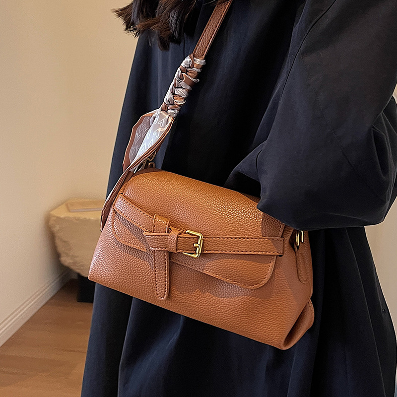 Shoulder Fashionable Women's Bag Brand Diagonal Cross Bag Retro PU Leather Casual Designer Travel Phone Handbag 2024 New Wallet smile