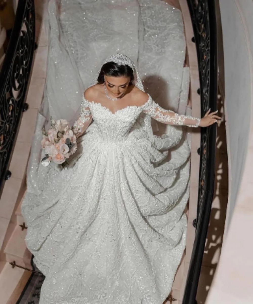 Saudi arabic crystal lace ball gown Wedding Dress off shoulder long sleeves sequins beaded wedding dresses ruffle Dubai r Bridal gowns plus size