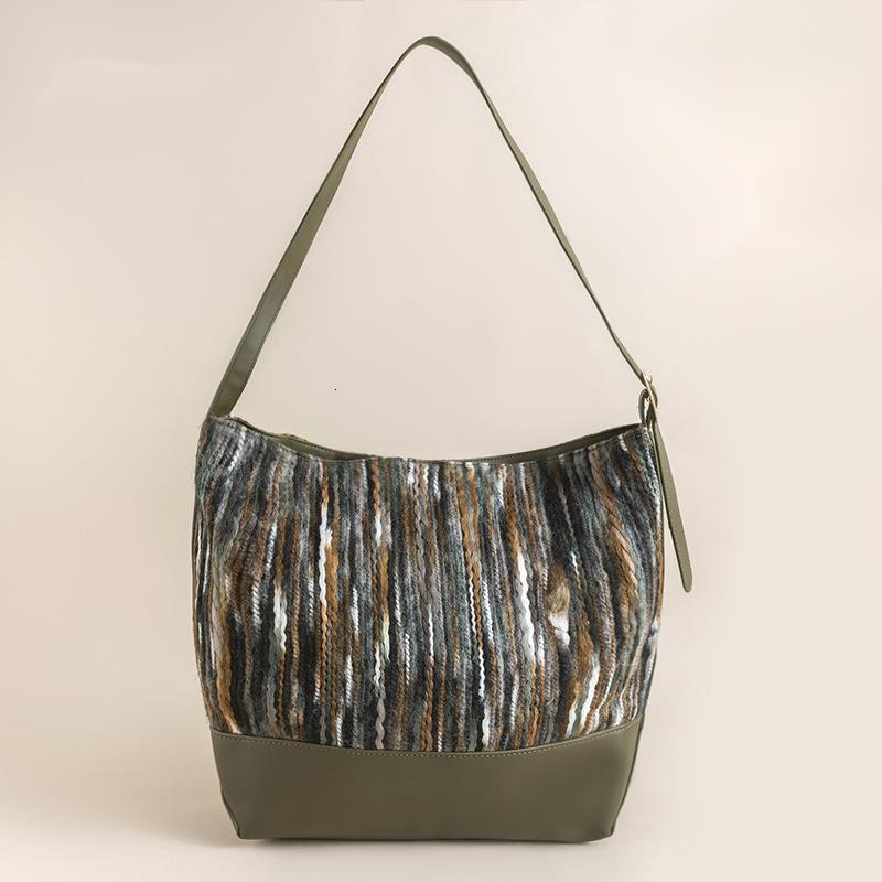 Bucket PU Yarn Color Blocked Hand-Held Tote Bag Autumn And Winter Large Capacity Shoulder Thread BagVoyage