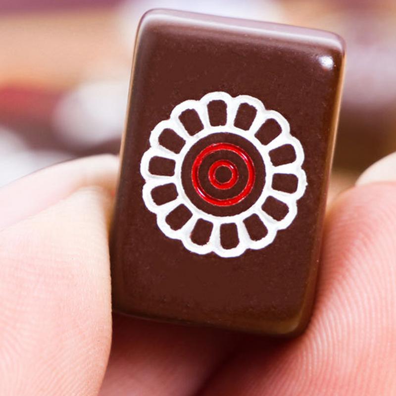 New Small Chinese Mahjong Set Portable Mini Mahjong Board Game Set Travel Mahjong Multiplayer Play Game For Holiday Party